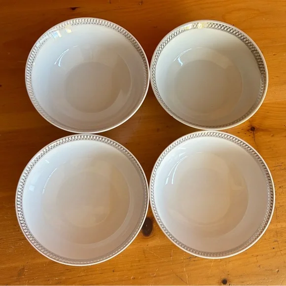 United Airlines Platinum Silver First Class Dining Bowls BO-798 Set of 4 - Picture 3 of 9